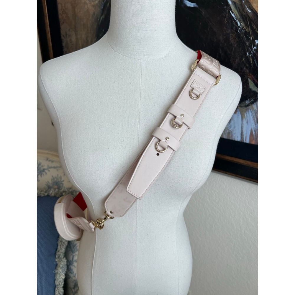 New Christian Louboutin Crossbody Strap with Pink Round Bag-Flaw - Picture 5 of 10